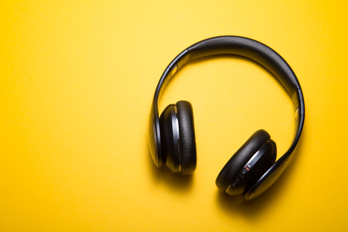 Best Noise-Cancelling Headphones for Home Office in 2026