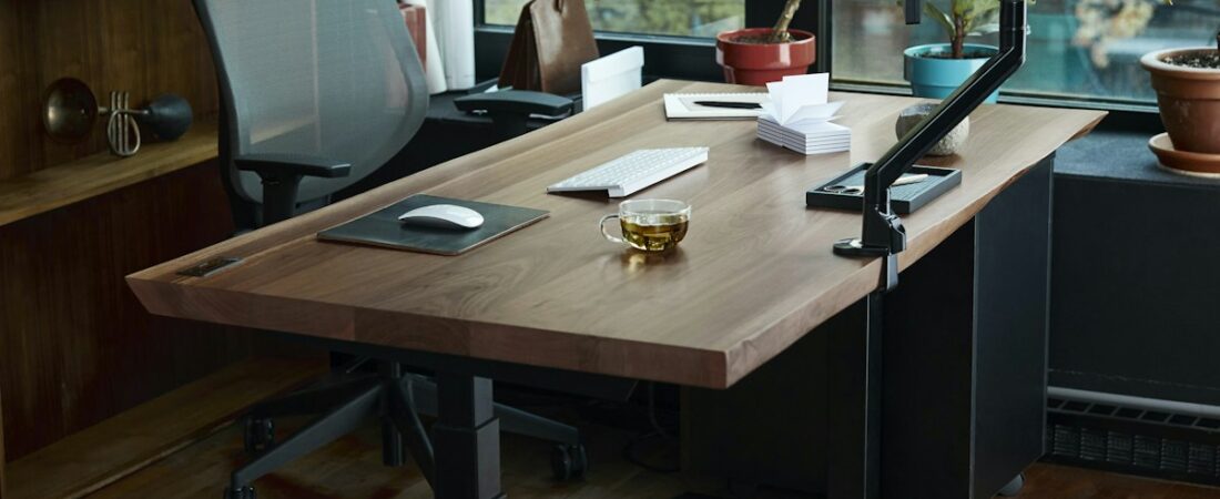 Standing Desk Benefits 2026 — Is a Standing Desk Worth It?