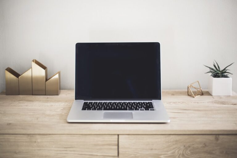 Mejores monitores para home office 2026